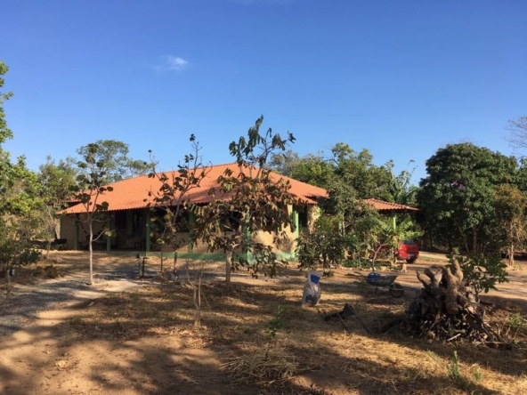 Casa-a-venda-em-cacalcante-chapa-dos-veadeiros-PHOTO-2025-03-21-08-59-32