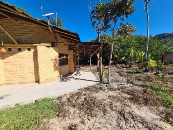 Casa em adobe + chalé independente à venda em Cavalcante-GOWhatsApp Image 2024-12-04 at 9.31.58 AM (3)