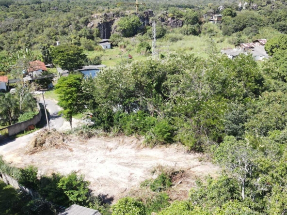 Lote urbano de 740 m² à venda no centro de Cavalcante (GO)dji_fly_20250409_095850_111_1744203559428_photo
