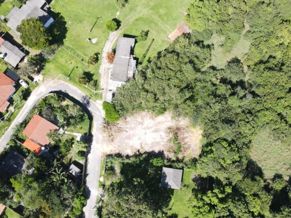 Lote urbano de 740 m² à venda no centro de Cavalcante (GO)dji_fly_20250409_100052_114_1744203659044_photo